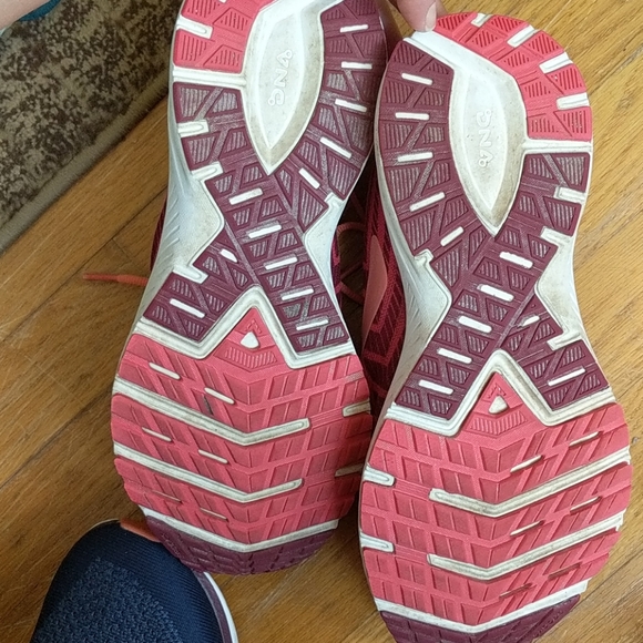 Women's Brooks Launch DNA - Picture 3 of 3
